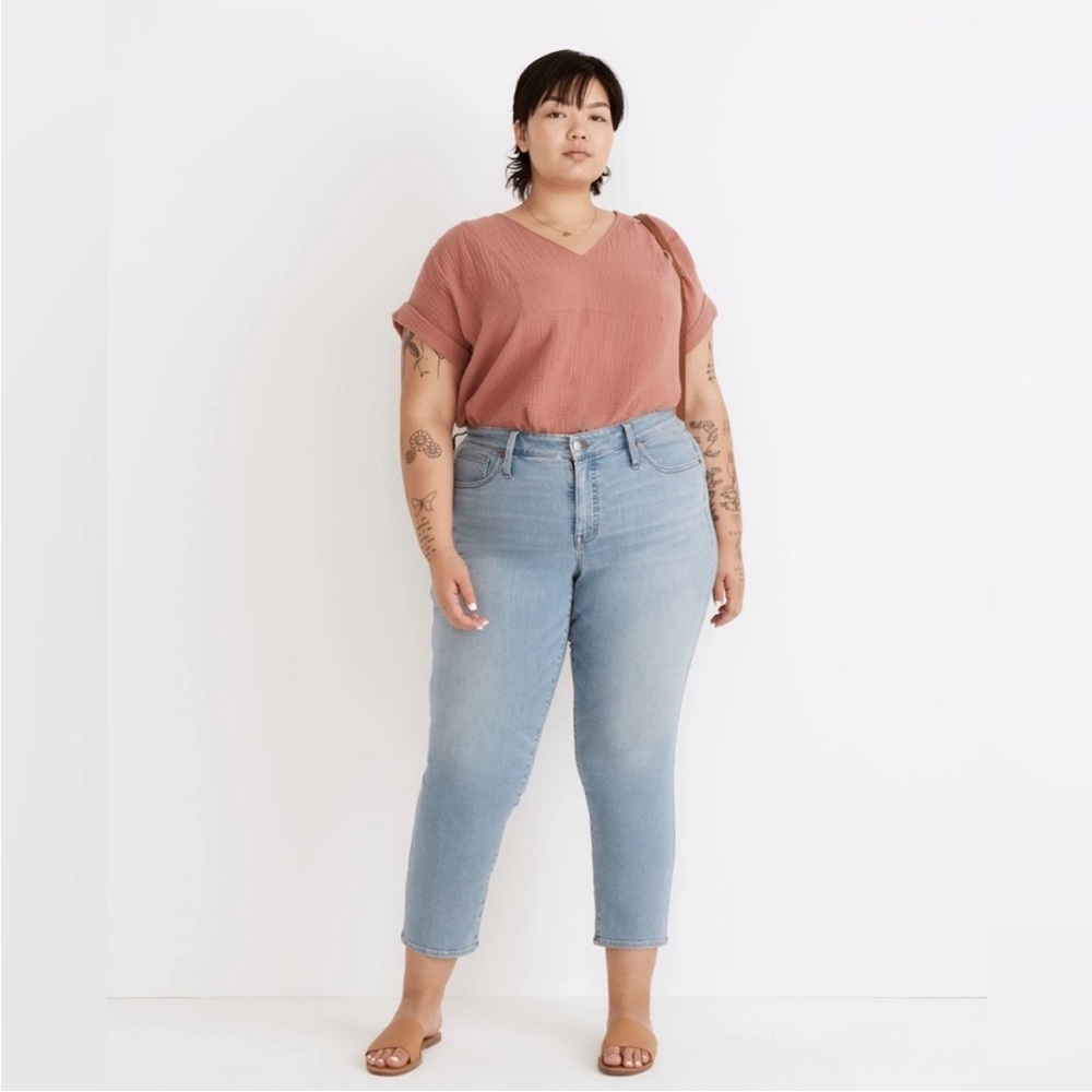 Madewell Plus Mid-Rise Stovepipe Jeans in Abel Wash, Size 22W Magic Pockets